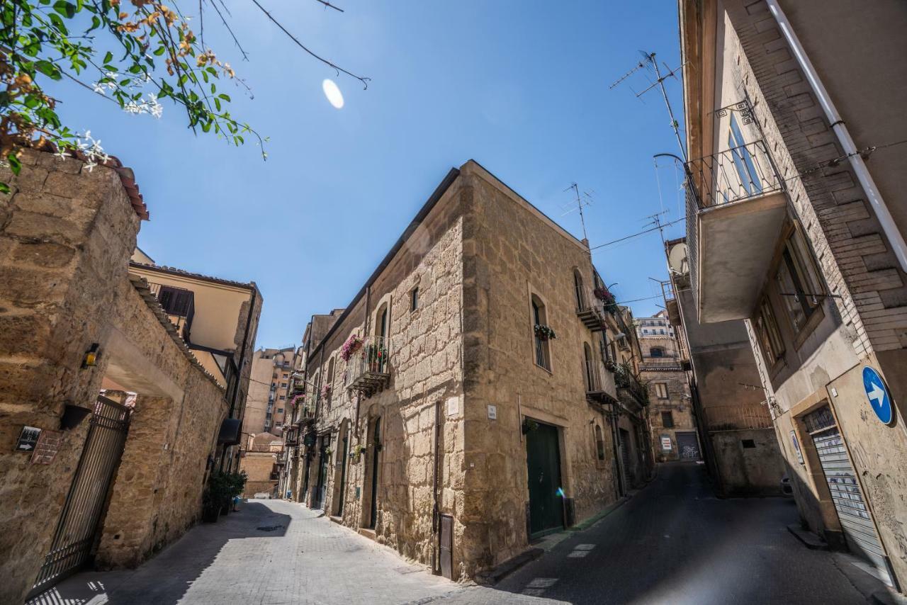 Bianko Ecochic & L'Angolo Di Levante เอนนา ภายนอก รูปภาพ
